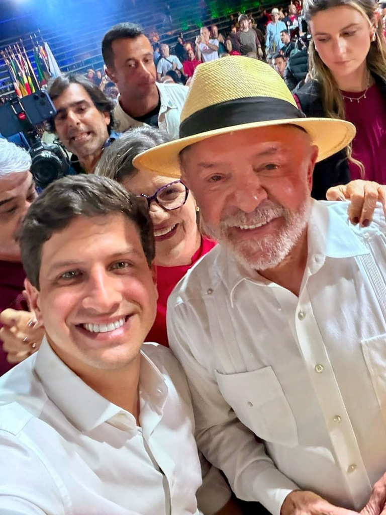 Durante Convenção Nacional do PT, Lula destaca liderança de João Campos