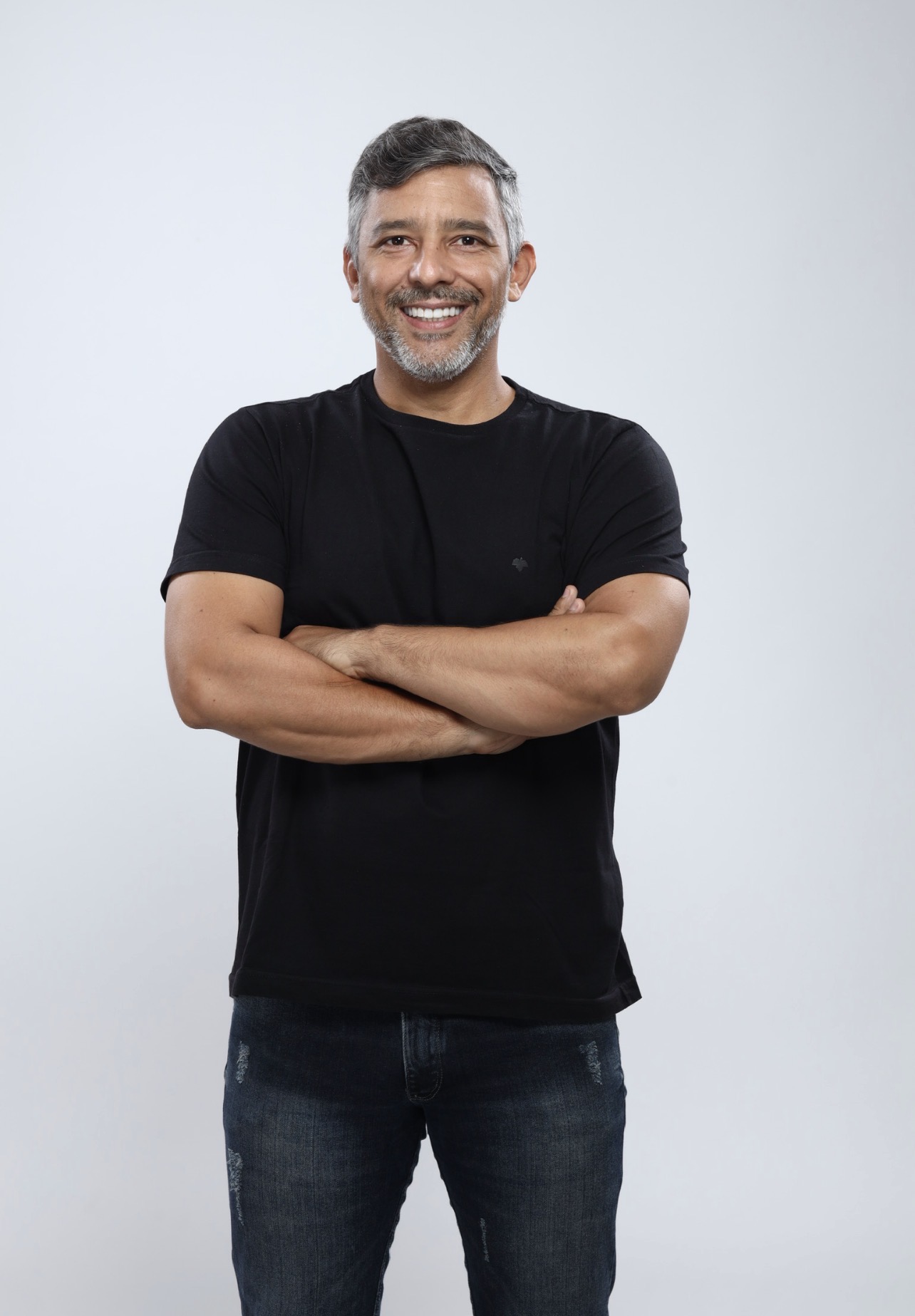 RODRIGO RAPOSO É O NOVO APRESENTADOR DO JOGO ABERTO PERNAMBUCO NA TV TRIBUNA/ BAND