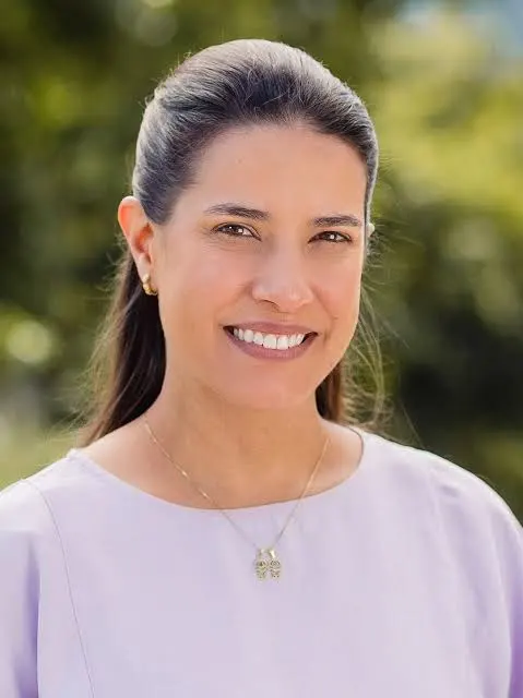 Justiça Eleitoral manda perfis nas redes sociais apagarem publicações que utilizam reportagem da TV Record para ataques contra Raquel