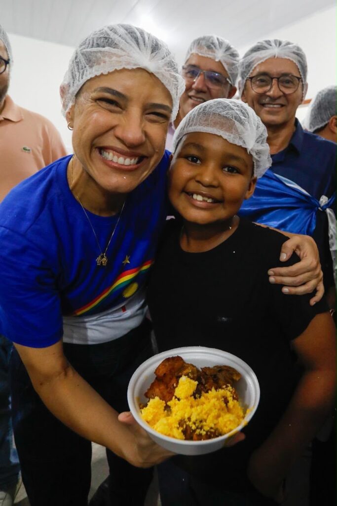 Raquel amplia em quase cinco vezes número de cozinhas comunitárias em Pernambuco