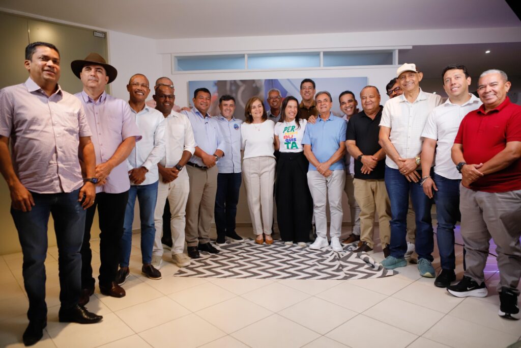 Prefeito Carlos Santana e todos os vereadores de Ipojuca confirmam apoio à reeleição de Raquel Lyra