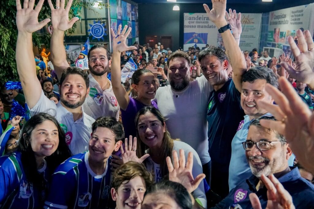 Raquel Lyra e Eduardo da Fonte fortalecem união de lideranças no Recife em ato com o candidato a deputado estadual Wanderson Florêncio
