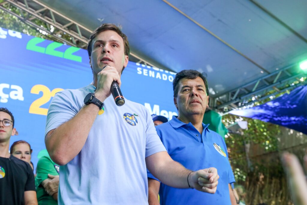 Miguel Coelho prestigia inauguração do comitê de Mendonça Filho e reforça importância da eleição para projeto de Raquel Lyra