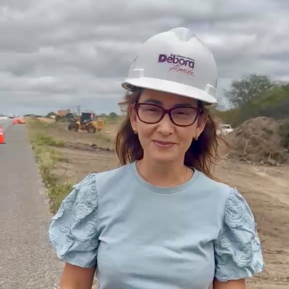 Débora Almeida fiscaliza obras na BR-232 e desmente fake news sobre duplicação no Agreste