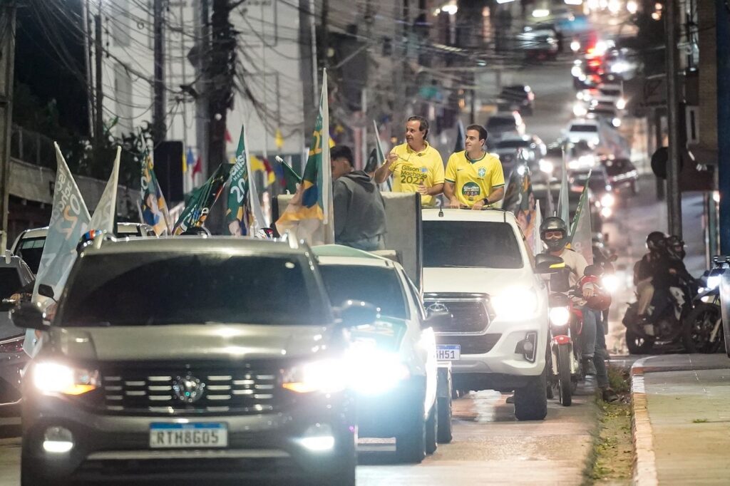 Gilson Machado e Gilson Filho abrem inauguração de comitês no interior com carreata