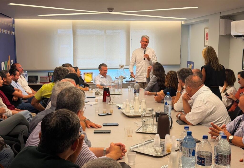 Fernando Monteiro amplia apoios no Recife com adesão da liderança política Déa de Paula