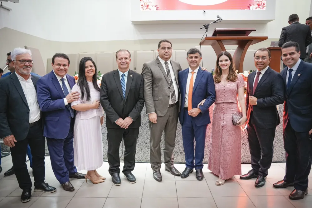 Eduardo da Fonte une fé, proximidade e compromisso com os municípios em agendas em Barreiros e no Recife