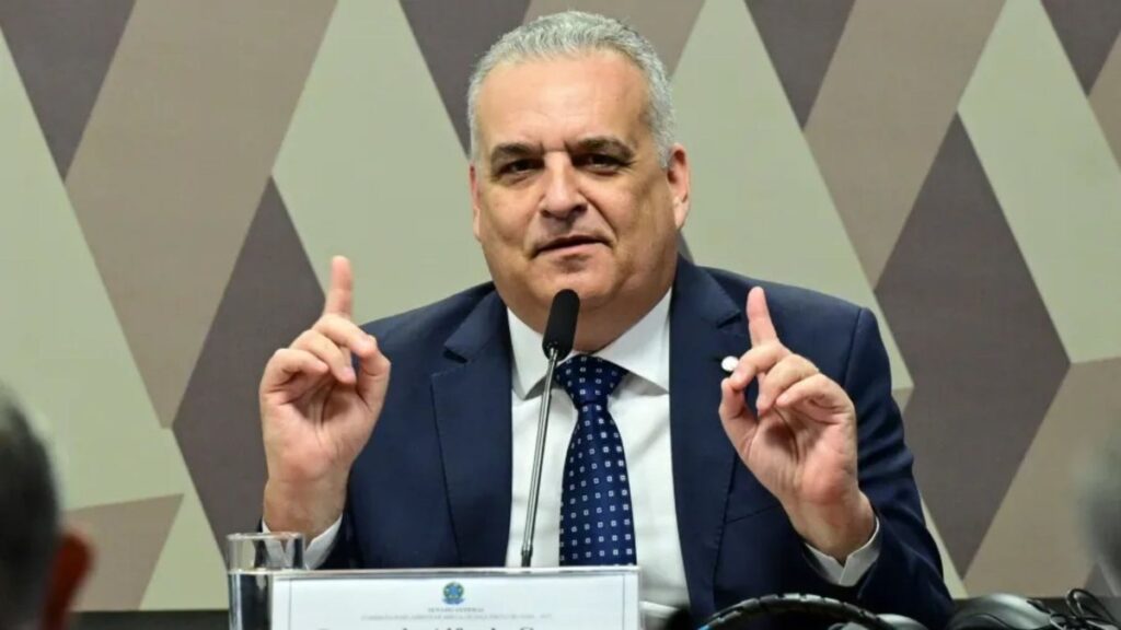 Vice de Flávio Bolsonaro defende nome de Raquel Lyra: “está no caminho para derrotar o PT e o PSB”