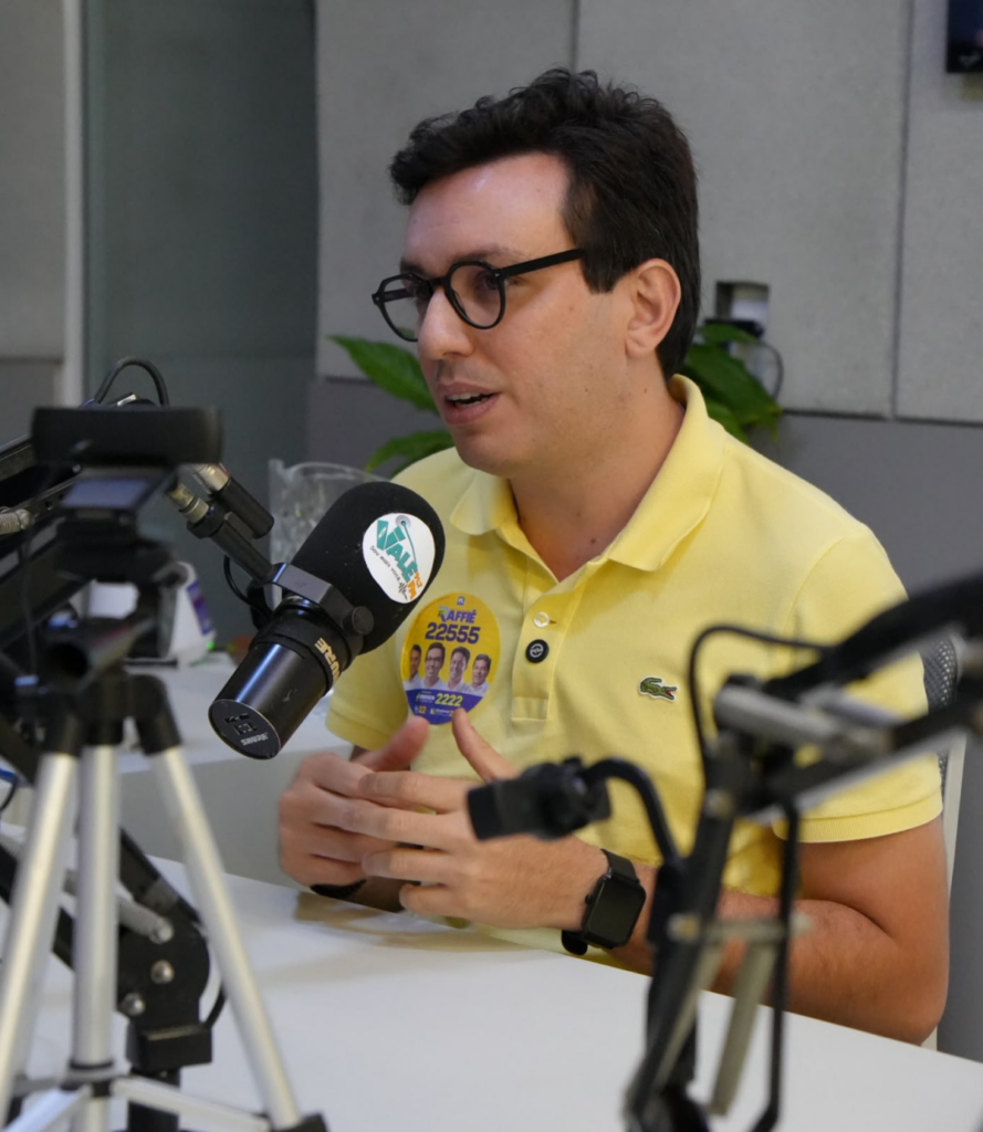 Em Santa Cruz, Raffiê defende redução de carga tributária no polo de confecções