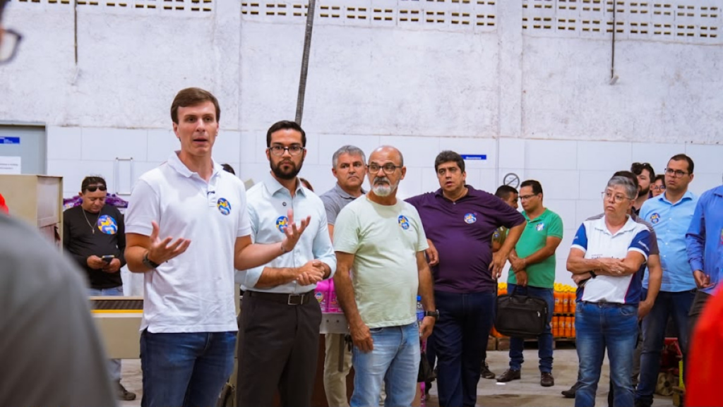 Miguel Coelho visita indústria em Bezerros e defende investimentos para fortalecer economia do Agreste