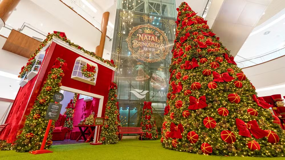 Shoppings do Grande Recife iniciam temporada de Natal com decoração, atrações infantis e programação especial