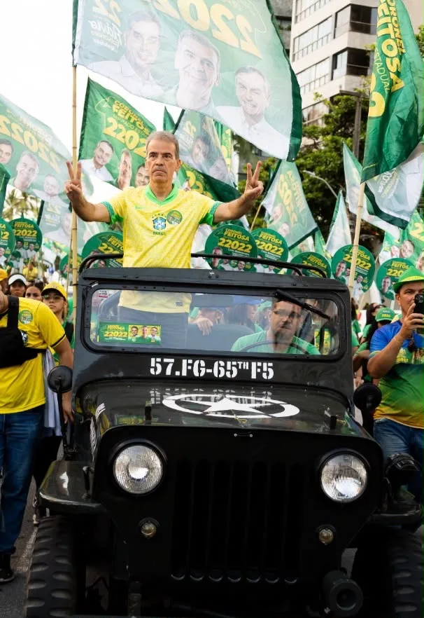 Reeleito, Coronel Feitosa agradece Pernambuco e mantém comitê aberto para eleger Flávio Bolsonaro