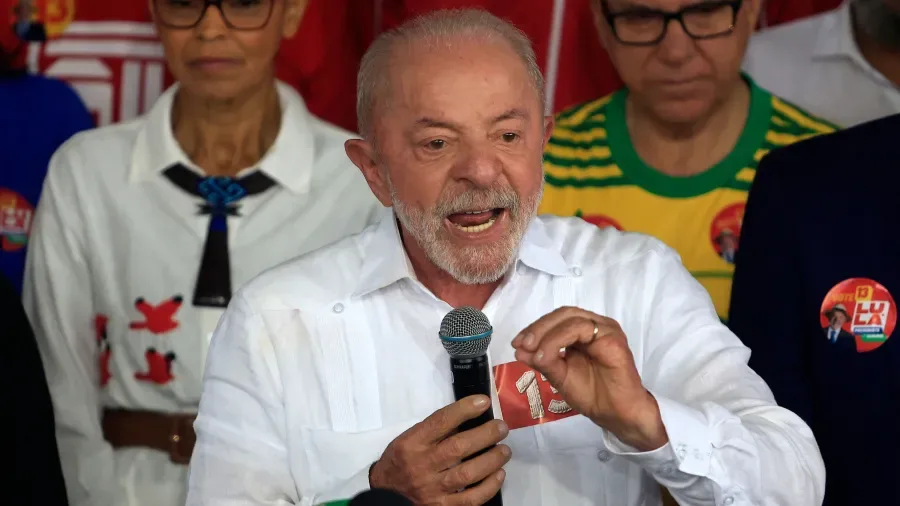 Dos 14 milhões de votos adicionais no segundo turno, 71% foram para Lula